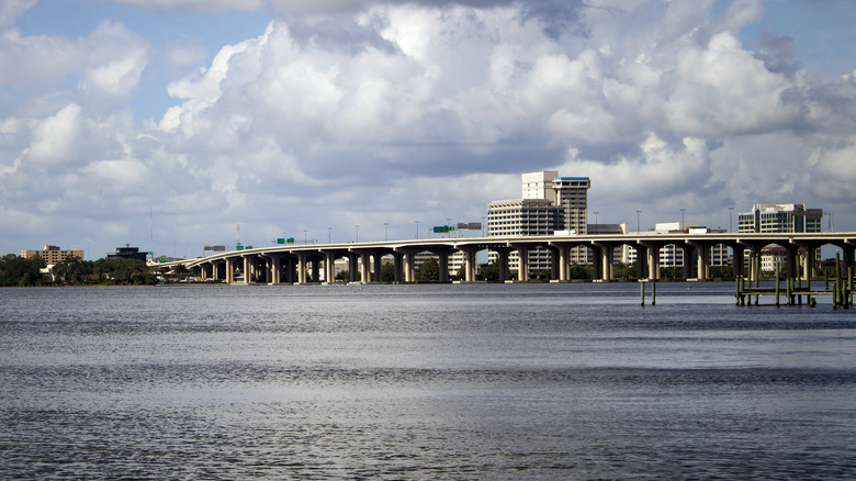 The Fuller Warren Bridge under blue sky