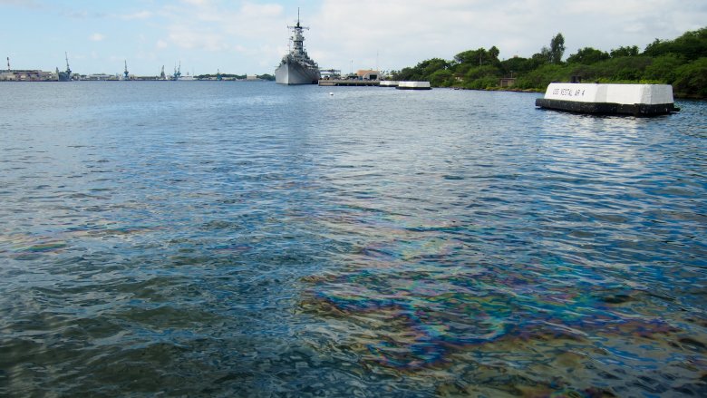 oil spill, USS Arizona, pearl harbor