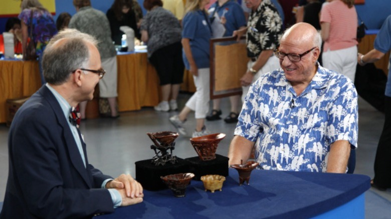 Chinese rhinoceros horn cups on Antiques Roadshow