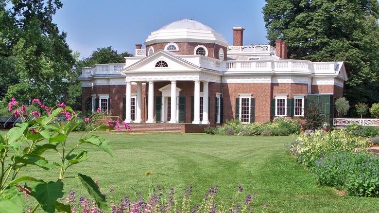 The front view of Monticello