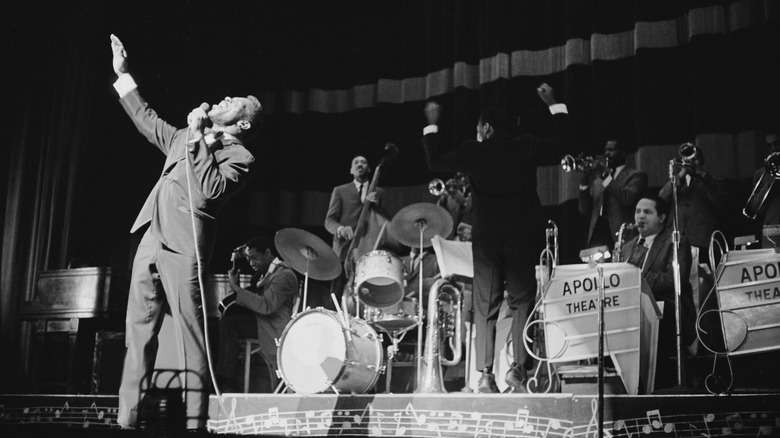 lloyd price performing on stage