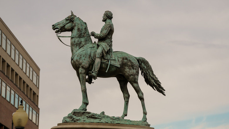 A monument to Nashville victor George H. Thomas