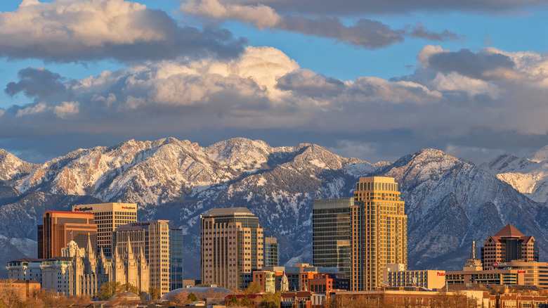 Skyline of Salt Lake City with mountains