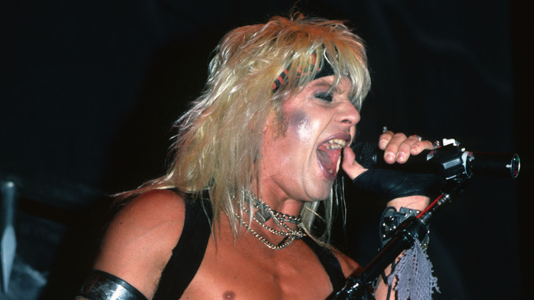 Vince Neil performing live