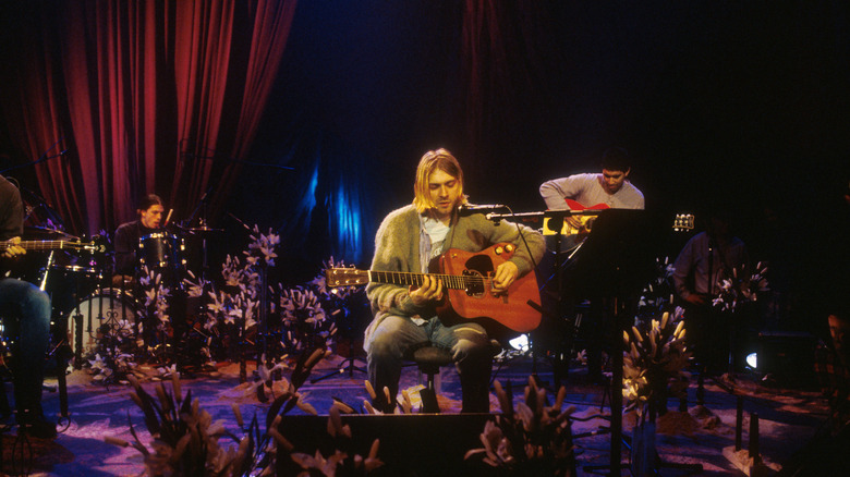 Dave Grohl, Kurt Cobain, and Krist Novoselic during MTV's Unplugged