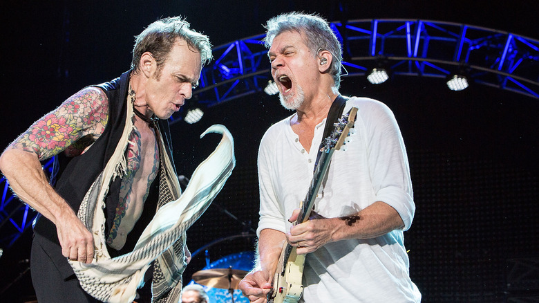 David Lee Roth and Eddie Van Halen singing