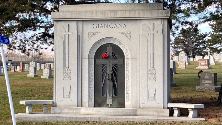 Mausoleum for Sam Giancana's body
