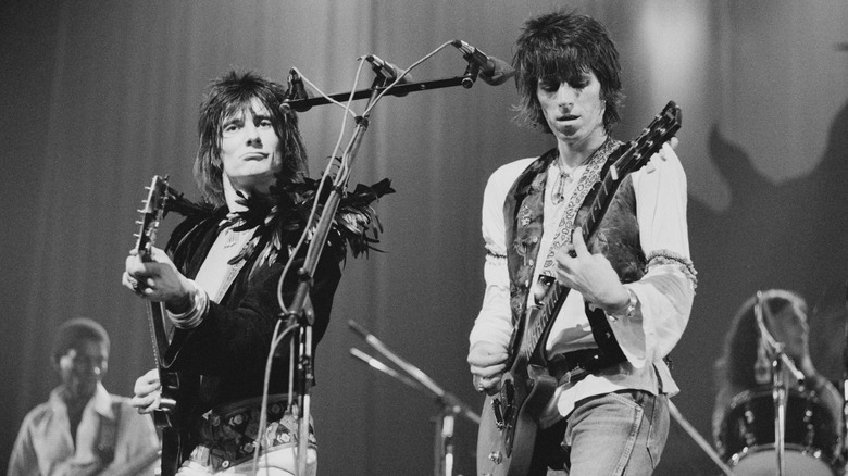 Ronnie Wood and Keith Richards on stage