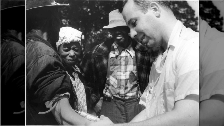 doctor tending to patient tuskegee syphilis study