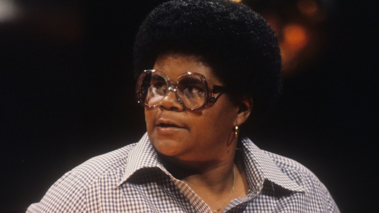 shirley hemphill in what's happening!! glasses looking to side