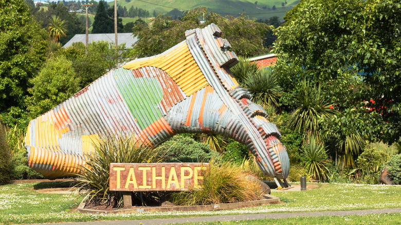 Taihape gumboot statue