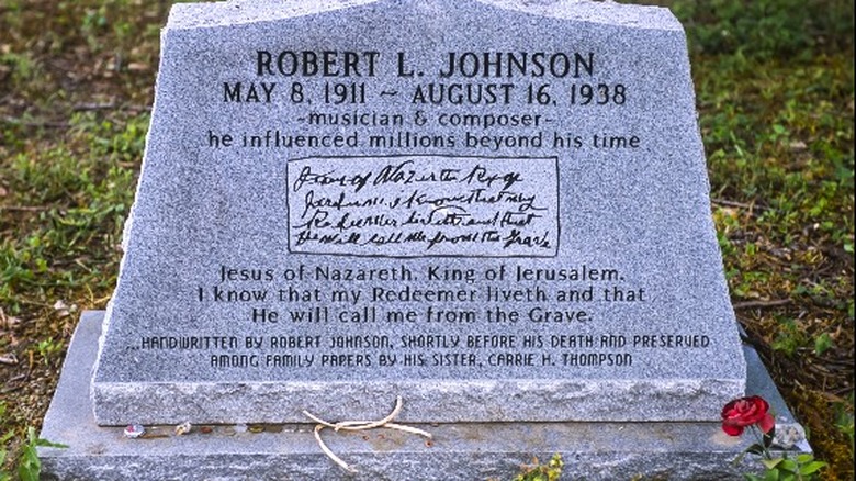 Robert Johnson gravestone