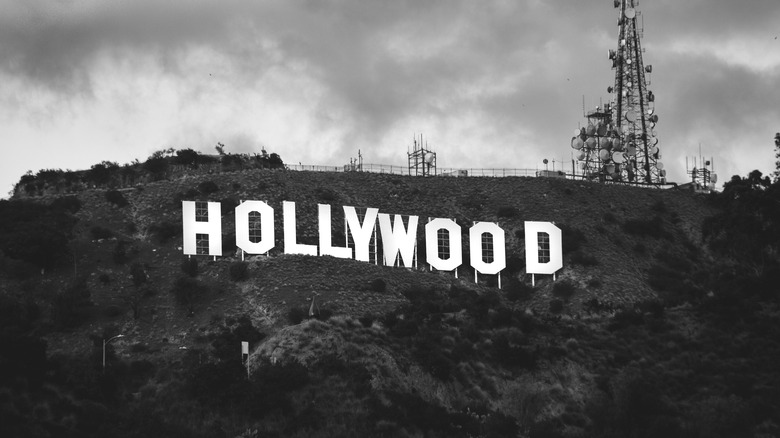 hollywood sign