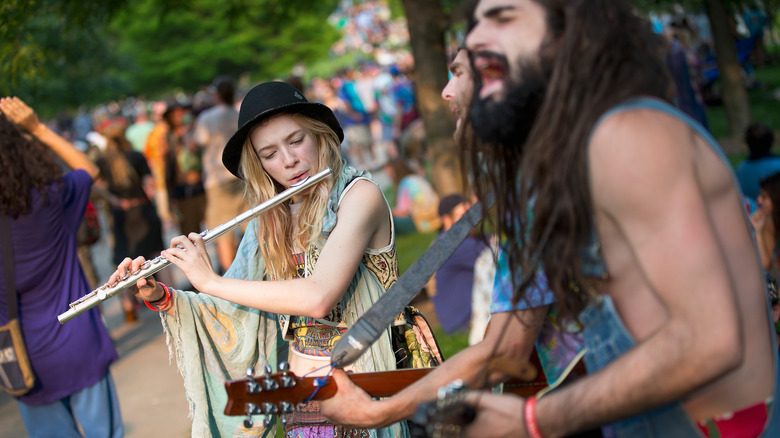 Grateful Dead fans performing