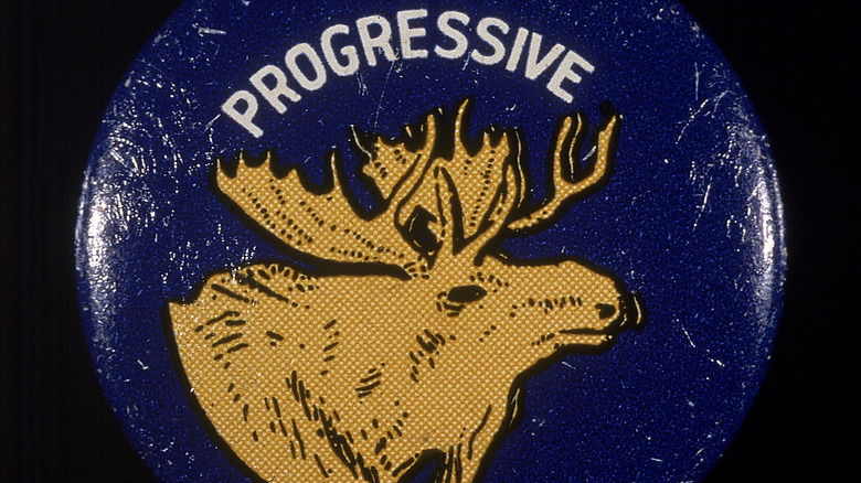 Progressive Party pin with moose head