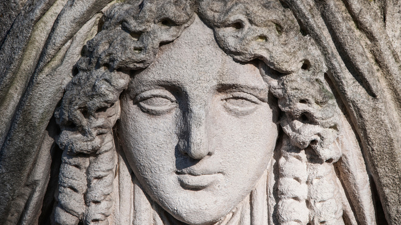Ancient Greek queen