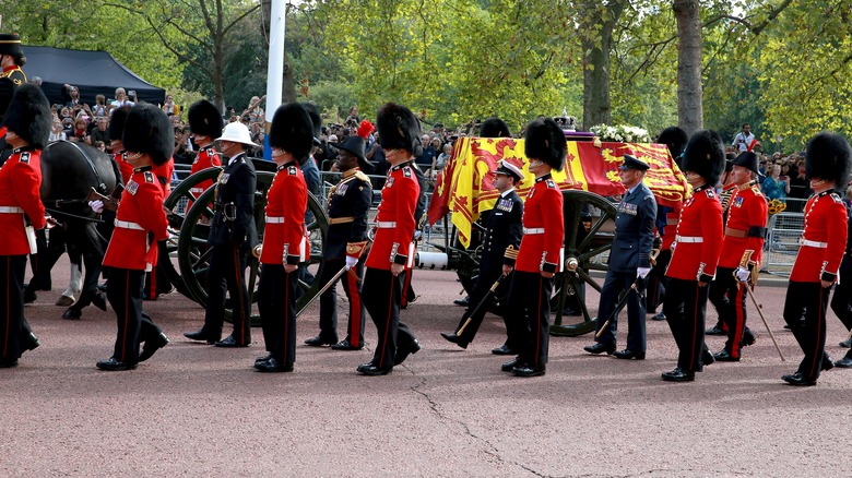 military members queen's coffin