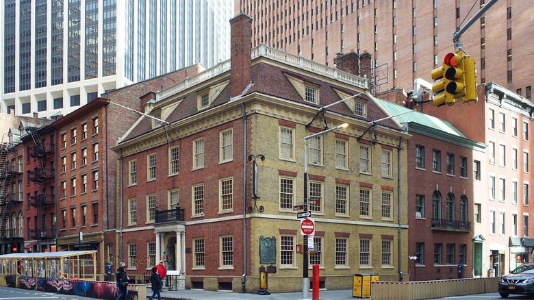 Fraunces tavern exterior