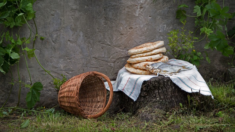 pita bread next to a baset