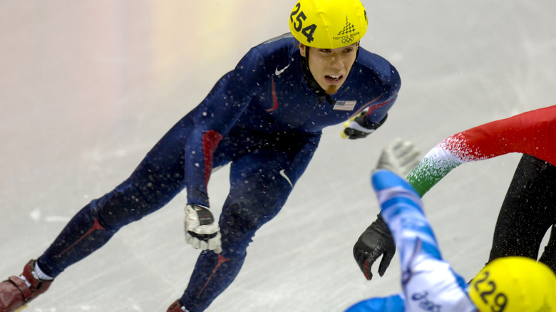 Apolo Ohno skating 2006