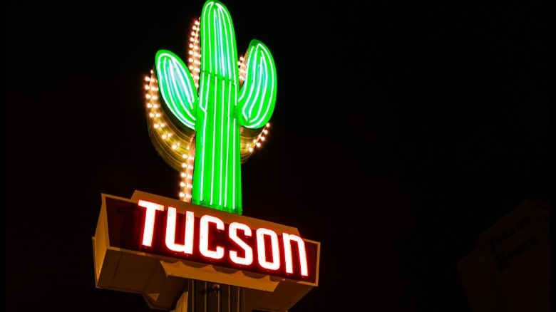 neon Tucson cactus sign nighttime