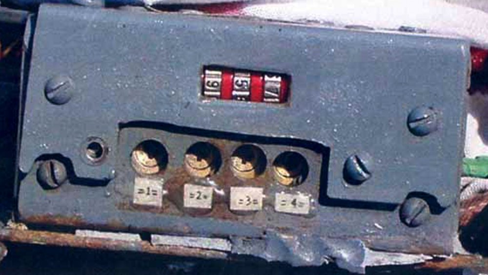The false locks on the bomb collar
