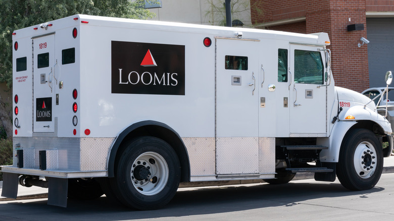 loomis armored truck