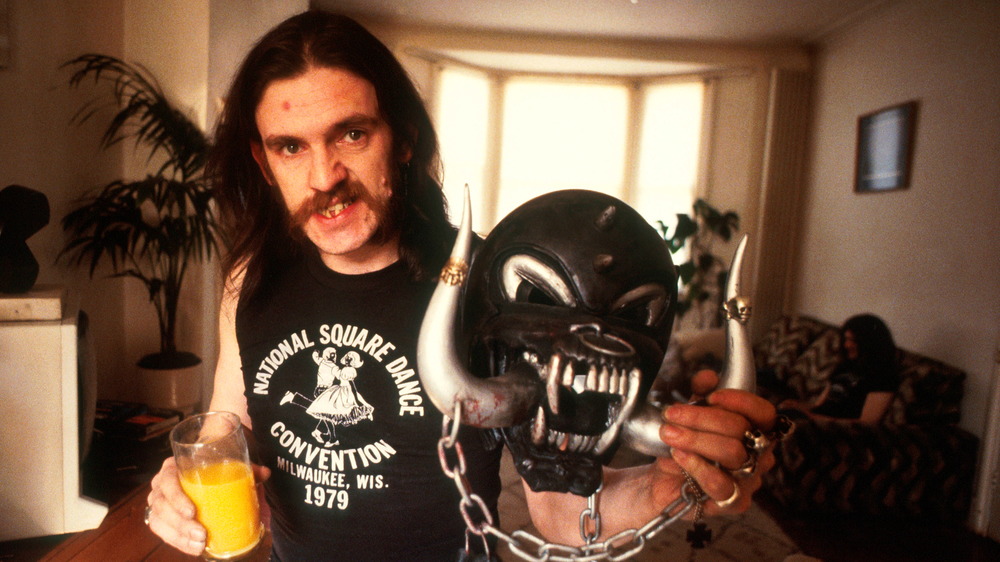 Lemmy Kilmister shows off for the camera in 1982