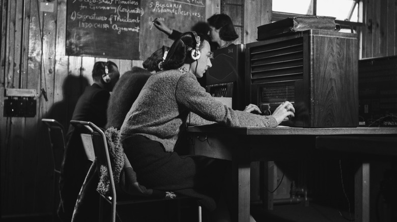 Staff at BBC radio station at the start of WWII