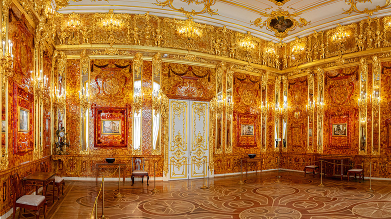 Amber room replica in 2021 