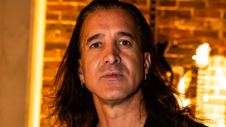 Scott Stapp staring long hair