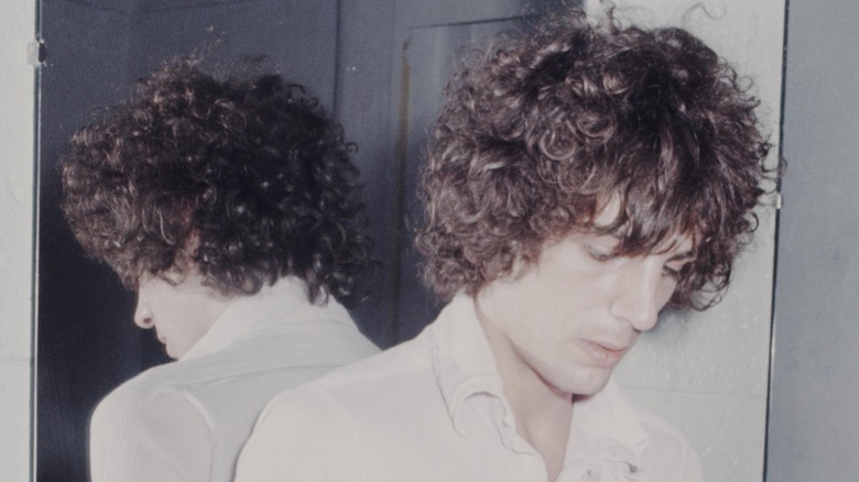 Syd Barrett before a mirror