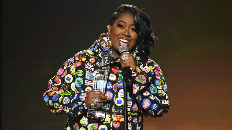 Missy Elliot performing