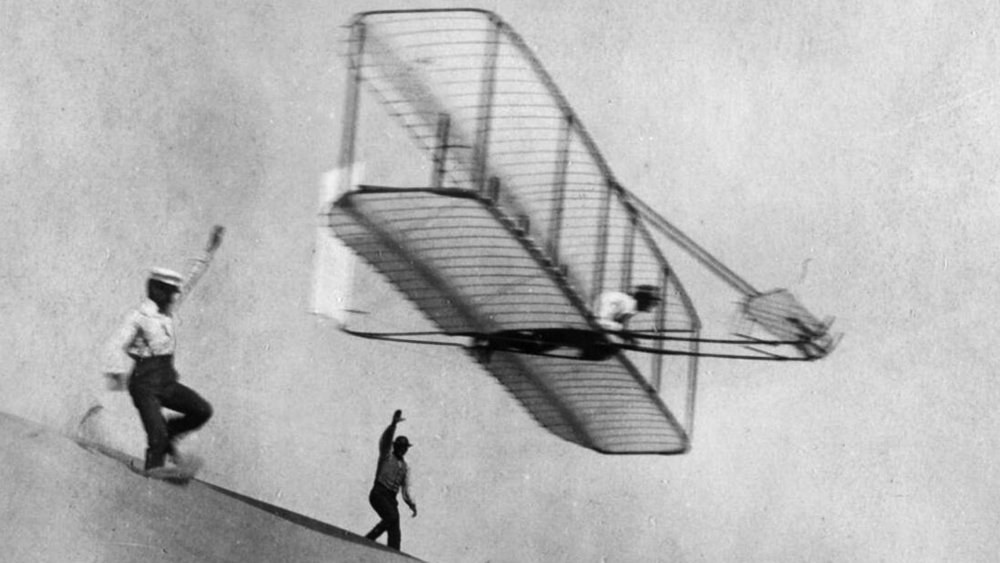 A Wright flies