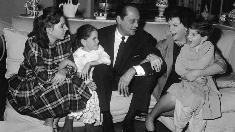 Judy Garland with her husband Sid Luft and three children in 1960