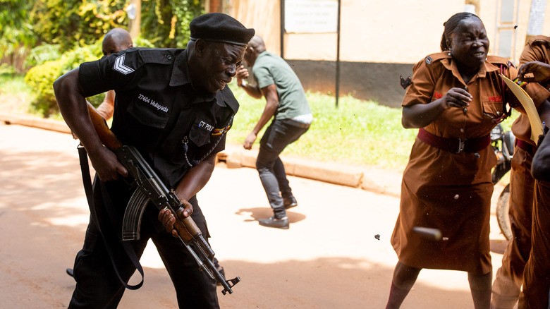 Police threatening journalists in Uganda