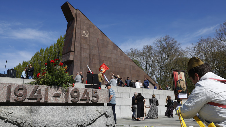 World War II statue in Germany