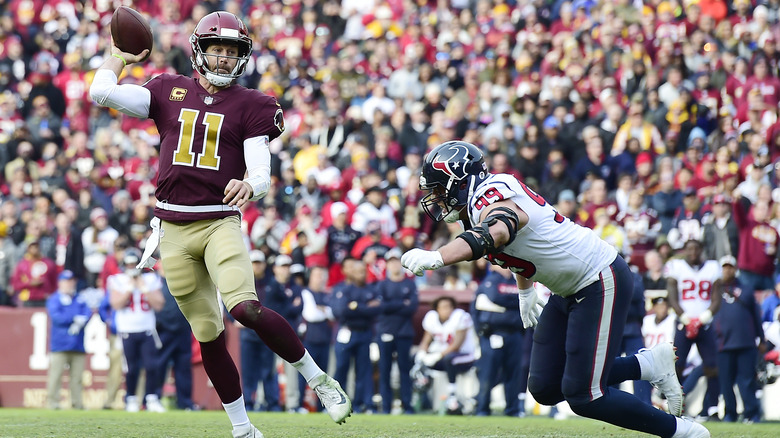 JJ Watt attempts to sack Alex Smith