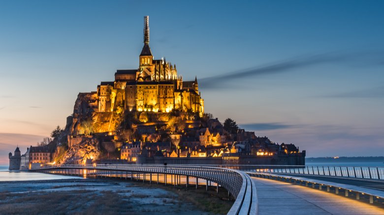 mont saint-michel island