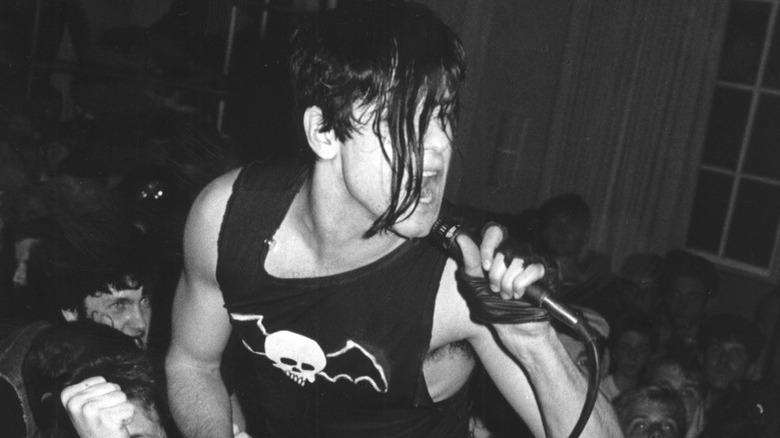 Danzig sings into mic in 1980