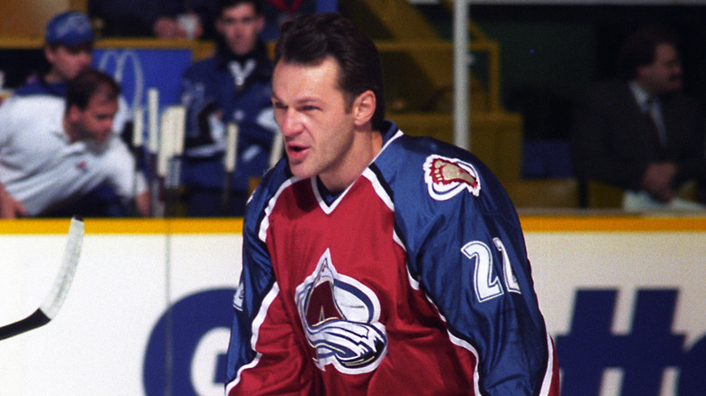 Claude Lemieux warming up in 1995