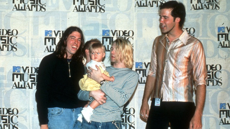 Nirvana posing at VMAs