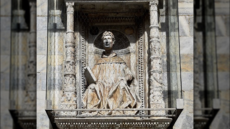 statue of pliny the younger