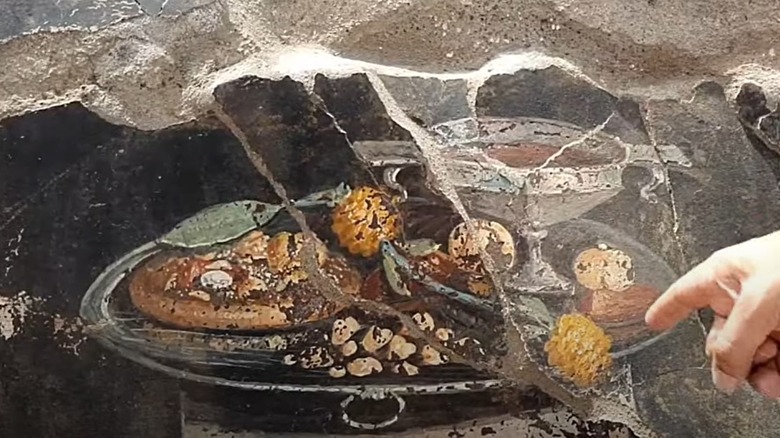 Pompeiian "pizza" fresco