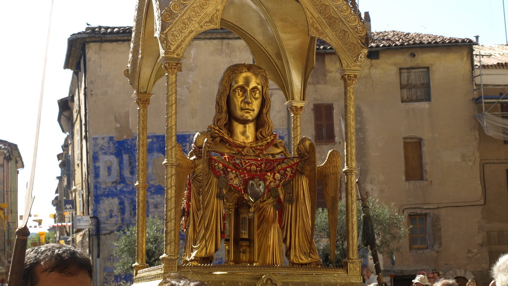 Mary Magdalene reliquary in procession