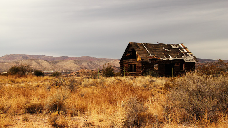 Old, abandoned Arizona building