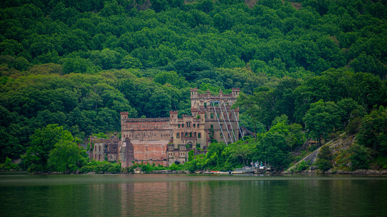 Bannerman Castle viewed from Hudson