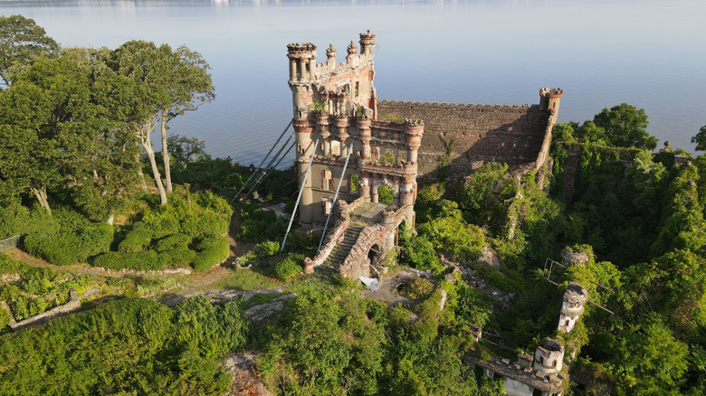 Bannerman Castle at sunset