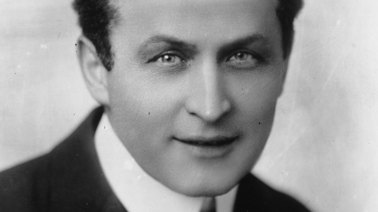 harry houdini magician skeptic