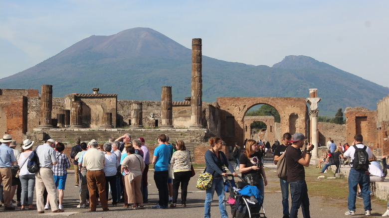 Modern tourists in Pompeii